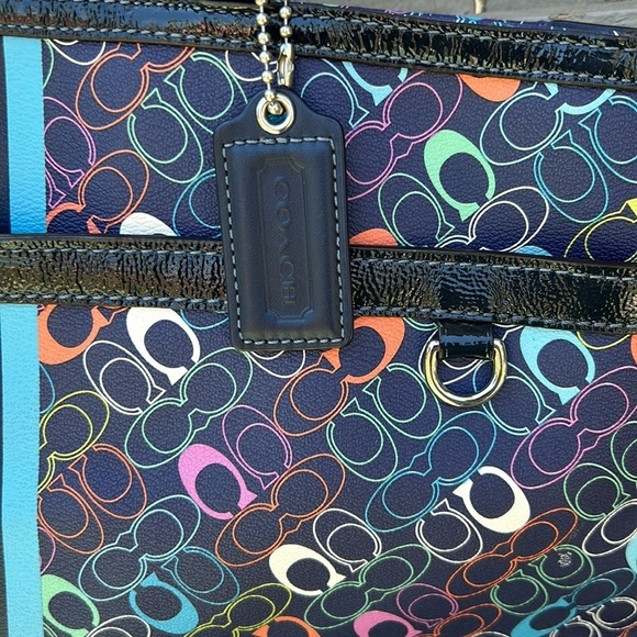 Coach Signature Chelsea Heritage Navy Zip Bag Large Purse in Excellent Condition - Picture 3 of 10